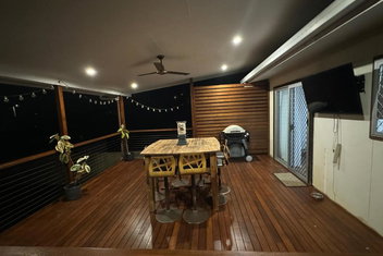 Spacious Home With Large Entertainment Area with Accommodation Rockhampton