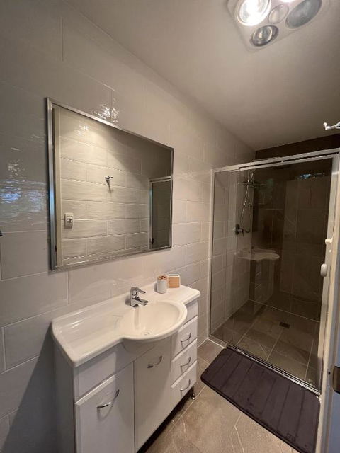 Studio At The Back Of Mount Taylor - Accommodation Rockhampton 2