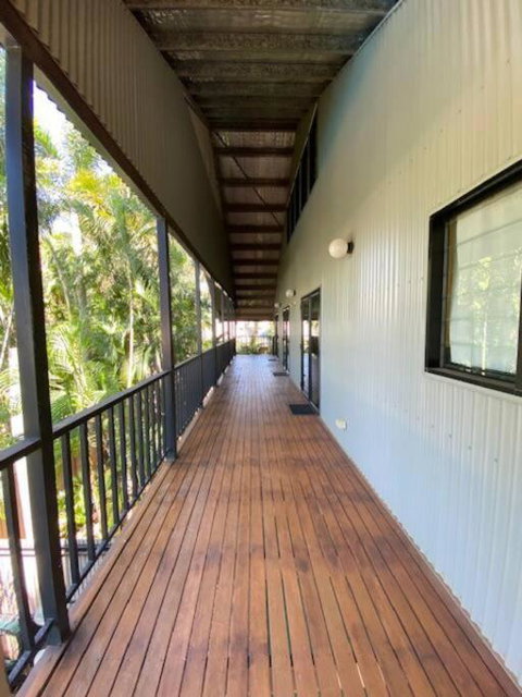 Sunset Oasis - Accommodation Rockhampton 2