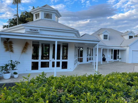 The Arabella North Coast - Accommodation Rockhampton 2