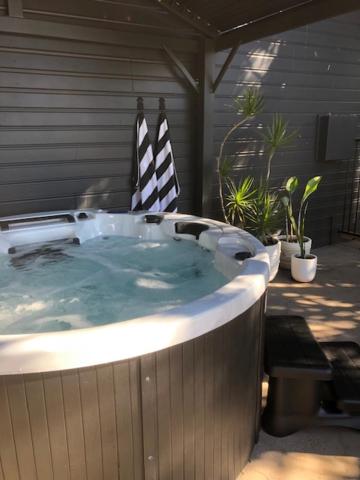 The Arabella North Coast - Accommodation Rockhampton 1