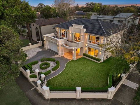 Sydney Strathfield 4 Bed Luxury House With Pool - Accommodation Rockhampton 0