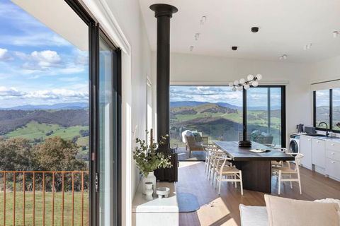 The Bella Vista By Mt Bellevue - Accommodation Rockhampton 1