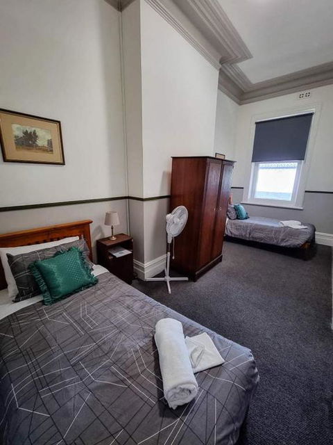 The Grand Hotel Millicent - Accommodation Rockhampton 1