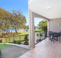 Beachport 14 - 2 BDRM Apt with Canal Views on Parkyn Pde - Accommodation Rockhampton
