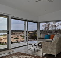 Beachside - Accommodation Rockhampton