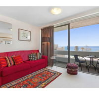 Beachside Paradise - Ocean Views Central Position - Accommodation Rockhampton