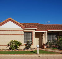 Beachside Retreat 2 - Accommodation Rockhampton