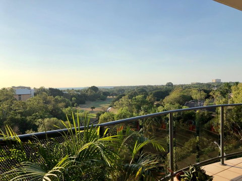 Beautiful Spacious City Apartment With Views Out To The Arafura Sea - Accommodation Rockhampton 2