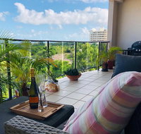Beautiful spacious city apartment with views out to the Arafura Sea - Accommodation Rockhampton