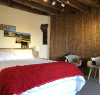 Bed in a Shed Too - Accommodation Rockhampton