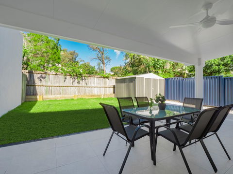 Beerburrum St, 2/22 Dicky Beach - Accommodation Rockhampton 0