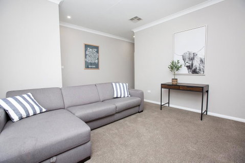 Best Central Wagga Townhouse - Accommodation Rockhampton 3