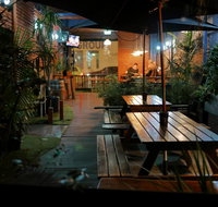 Bev and Mick's International Backpackers at Mcmahon's - Accommodation Rockhampton