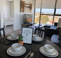 BHB Panoramic viewWifi NetflixFree Parking - Accommodation Rockhampton
