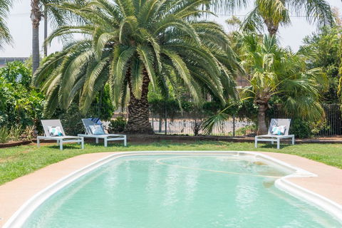 Billabong Motel - Accommodation Rockhampton 1