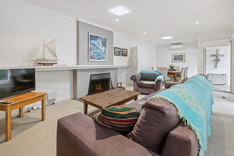BIRDSONG - MORNINGTON - Accommodation Rockhampton 2