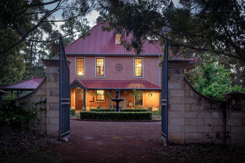 Birdwood Estate - Accommodation Rockhampton 2