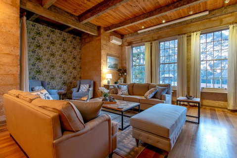Birdwood Estate - Accommodation Rockhampton 0