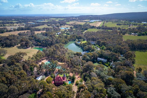Birdwood Estate - Accommodation Rockhampton 1