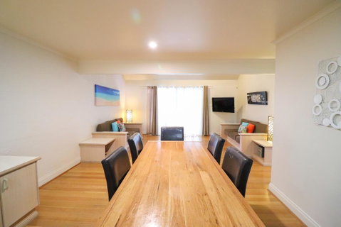 Blackbutt Family Loft Townhouse - Accommodation Rockhampton 2