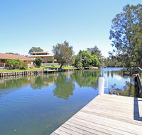 Blue Lagoon - Waterfront - Accommodation Rockhampton