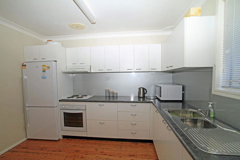 Blue Lagoon - Waterfront - Accommodation Rockhampton 3