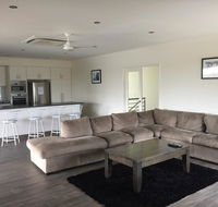 Blue Sky Apartment - Accommodation Rockhampton