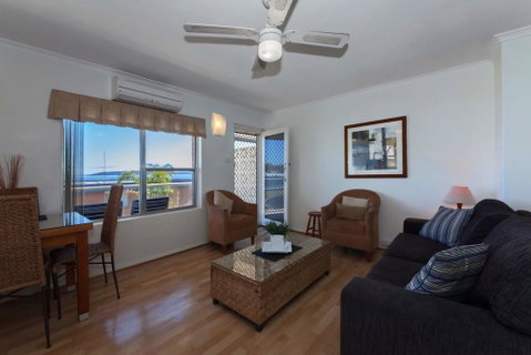 Blue Vista, Unit 8/13 Victoria Parade - Accommodation Rockhampton 0