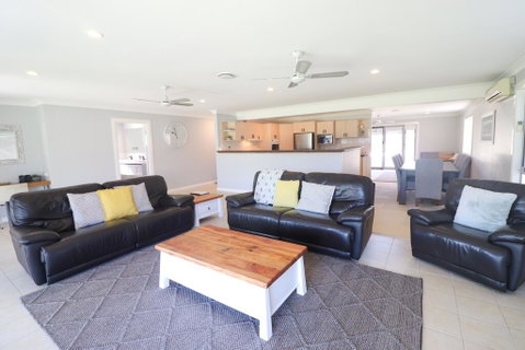 Boikon Beach House - Accommodation Rockhampton 2