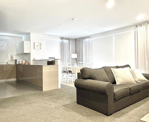 The Loft - Accommodation Rockhampton 2