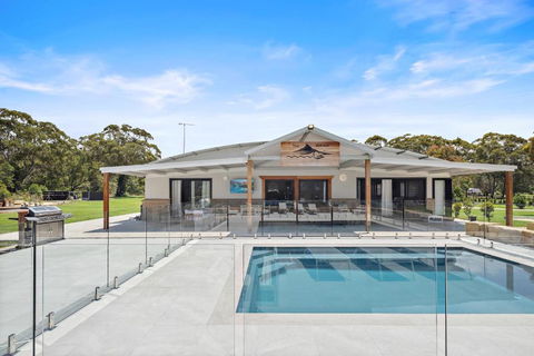 The Retreat - Accommodation Rockhampton 0