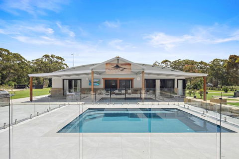 The Retreat - Accommodation Rockhampton 1