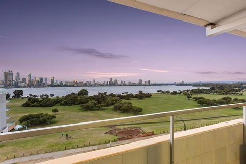 The Swan - Park & River Views Next To Perth Zoo - Accommodation Rockhampton 0