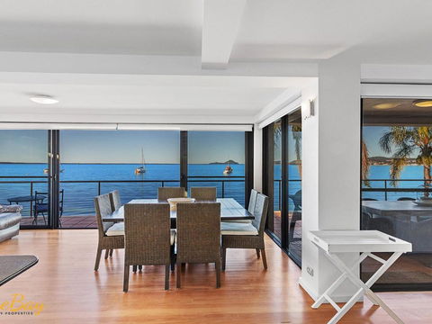 Wanda Beach Unit 2 Soldiers Point Road - Accommodation Rockhampton 2