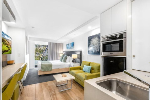 Wantima Hastings St Studio - Accommodation Rockhampton 3