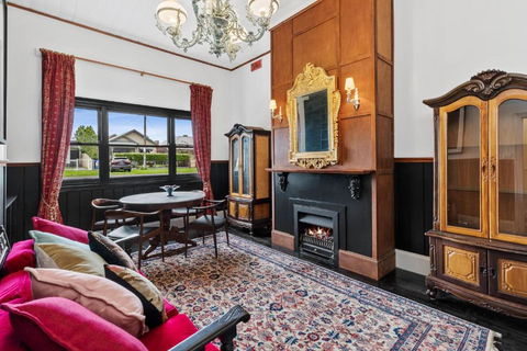 WARATAH At Queenscliff - Accommodation Rockhampton 0