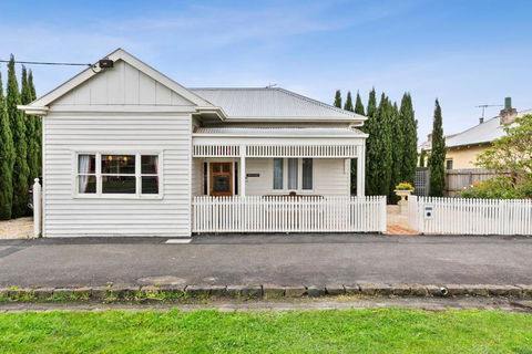 WARATAH At Queenscliff - Accommodation Rockhampton 2