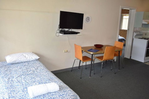 Wards Holiday Flat 2 - Accommodation Rockhampton 3