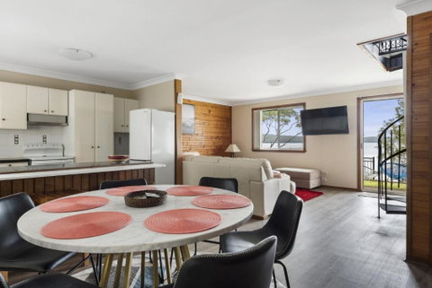 Waters Edge - Belle Escapes Jervis Bay - Accommodation Rockhampton 3