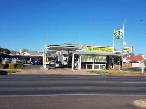 Wattle Tree Motel - Accommodation Rockhampton 0