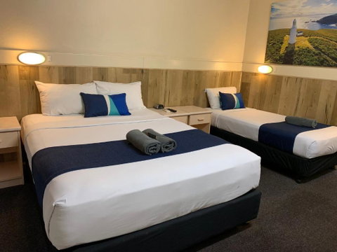 Wattle Tree Motel - Accommodation Rockhampton 2