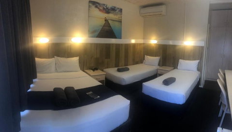 Wattle Tree Motel - Accommodation Rockhampton 3