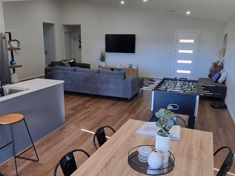 Wellington Marina70 - Accommodation Rockhampton 3