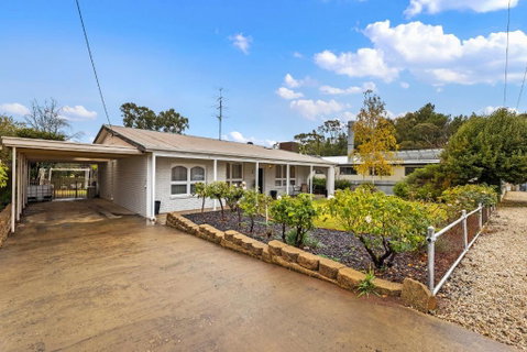 White On Wright Clare - Accommodation Rockhampton 0