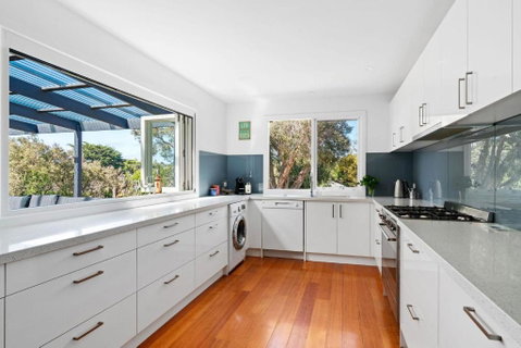 Winton - Sorrento Seaside Living - Accommodation Rockhampton 3