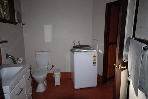 Wrenwood Chalets - Accommodation Rockhampton 3