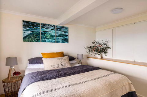 Y Vue - Beachside Apartment With Ocean Views - Accommodation Rockhampton 3