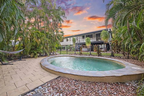 A Tropical Pool Paradise In Rapid Creek - Accommodation Rockhampton 3