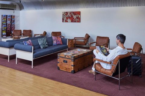 Outback Hotel - Accommodation Rockhampton 1